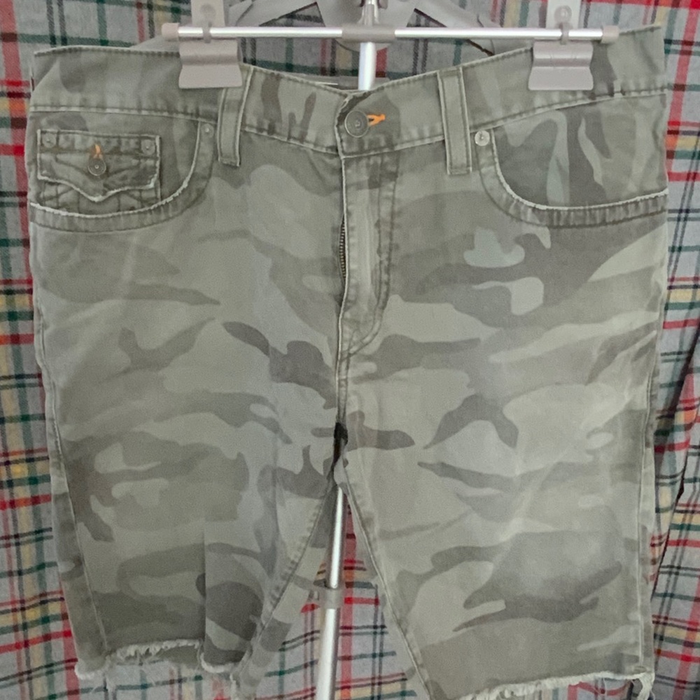 Ricky cut-off camo short SZ 40
